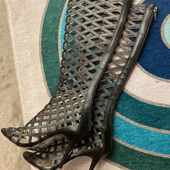 Michael Kors LARISSA Cage boot - Picture 7 of 15